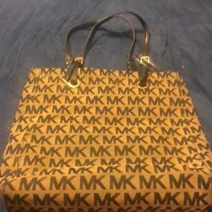 Michael kors handbag